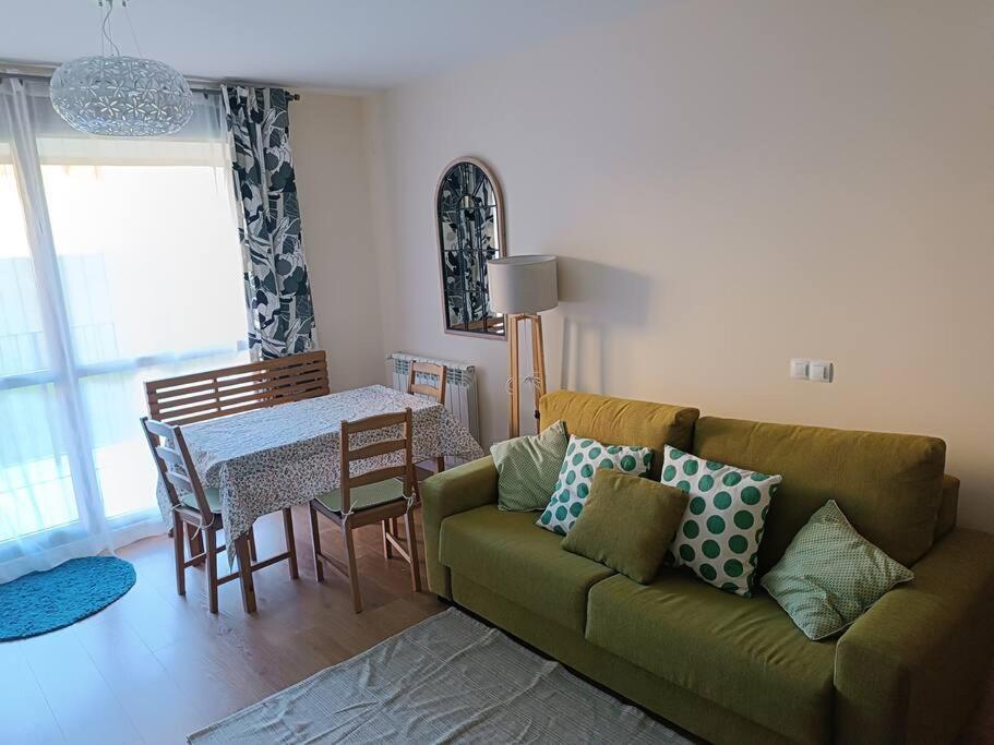 Amplio Apartamento En Sabinanigo - Las Margas Pirineo Aragones Exterior foto